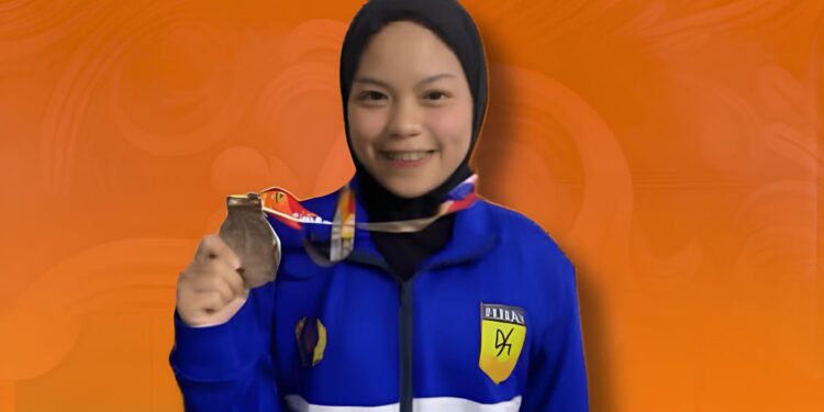 Lala Tantri Sagala Mahasiswa Prodi Manajemen FEB UMSU Raih Juara 2 Kejuaraan Nasional Karate Piala Ketua Umum PB FORKI 2026 di Jawa Barat