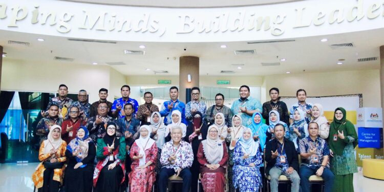 DOSEN FEB UMSU IKUTI LEADERSHIP TRAINING DI AKEPT MALAYSIA